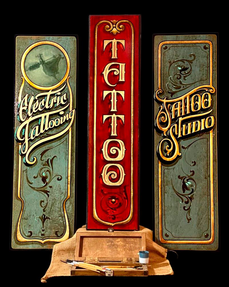 3 carteles verticales tattoo