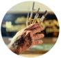 logo mano